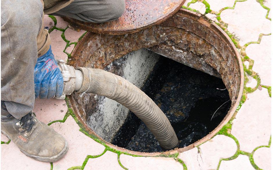 comment déboucher une canalisation de wc Antony
